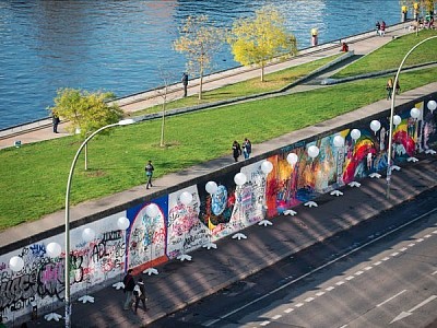 Nên du học Đức ở Đông Đức hay Tây Đức?